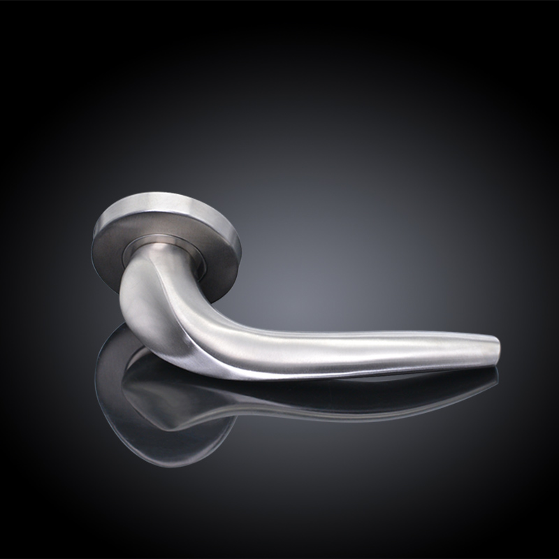 Door handle for wooden door